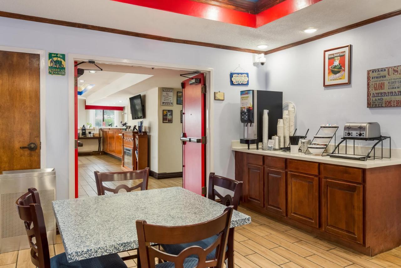Hometown Inn Thomasville Extérieur photo