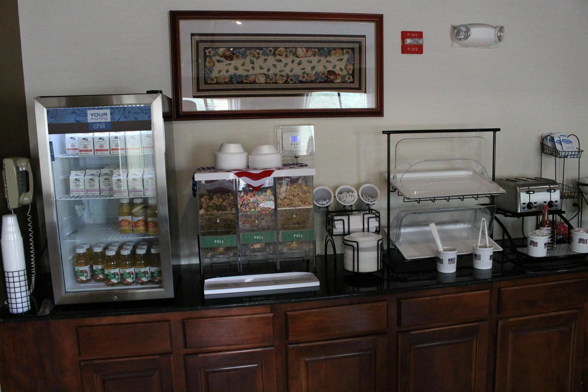 Hometown Inn Thomasville Extérieur photo